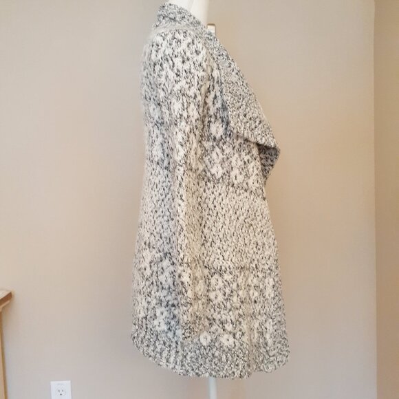 BB Dakota Open Front Cardigan - Picture 4 of 14